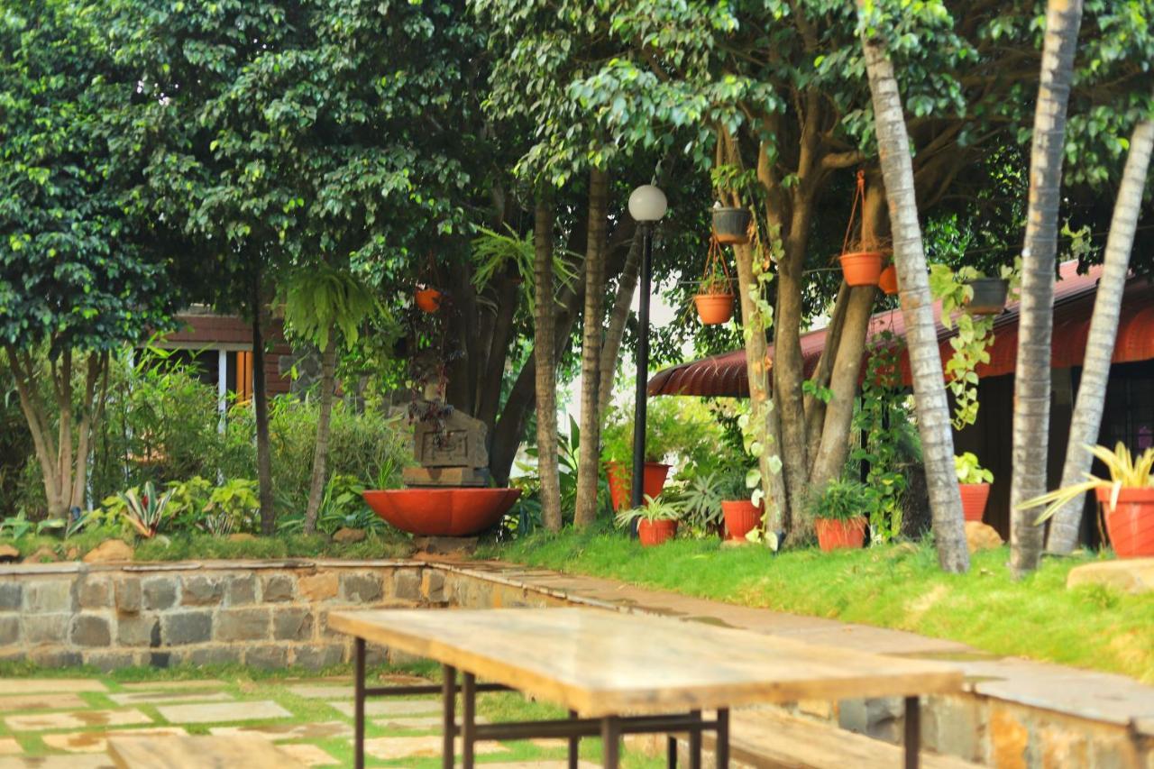 Achalaa Resort Kolhapur Exterior foto